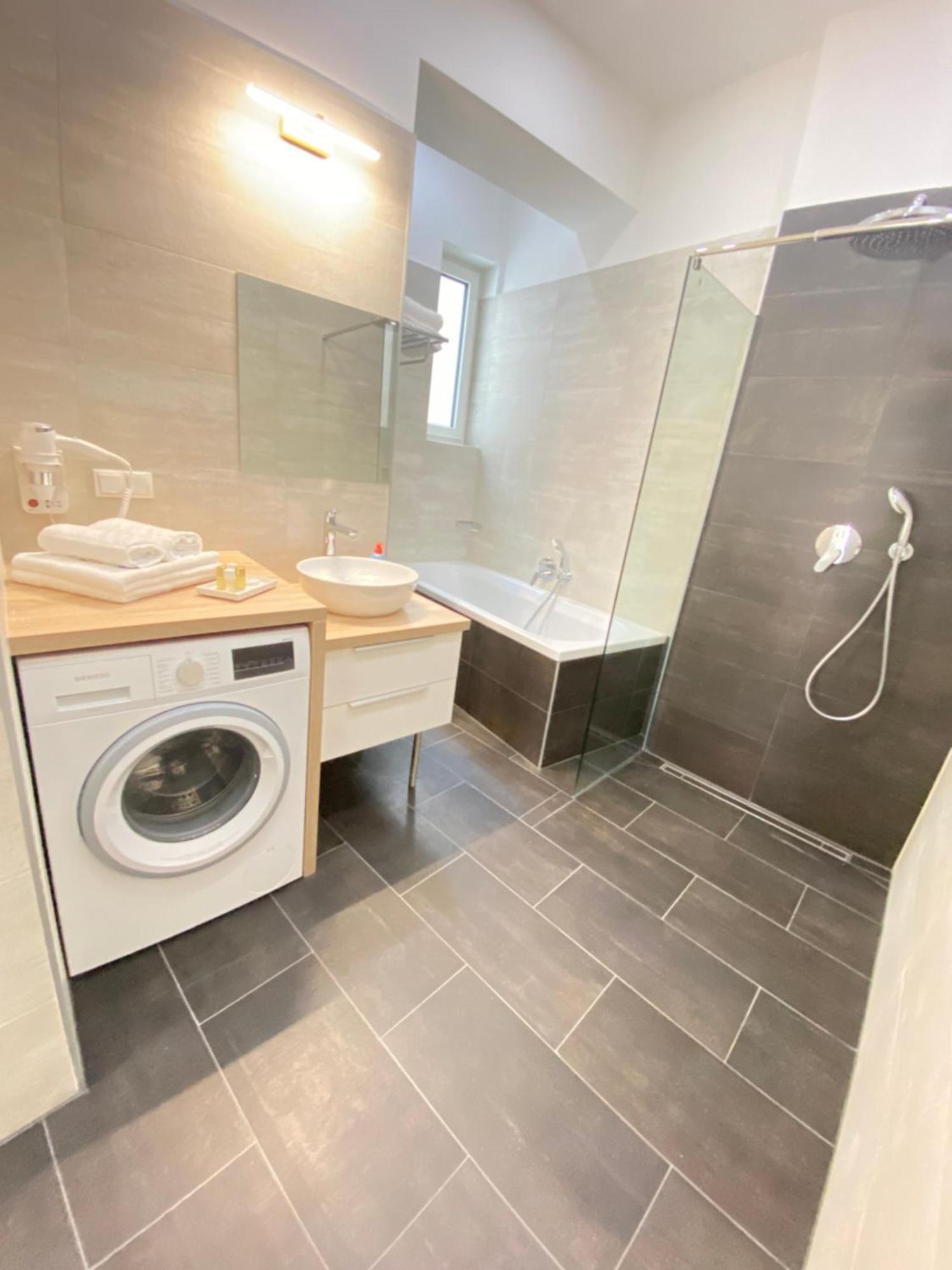 Steiner Residences Vienna Nestroyplatz Стая снимка